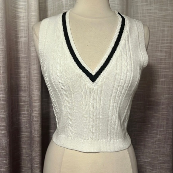 Garage Sweaters - NWT Garage knit vest